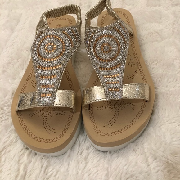 BNWT crystal embellished sandals - Picture 4 of 10